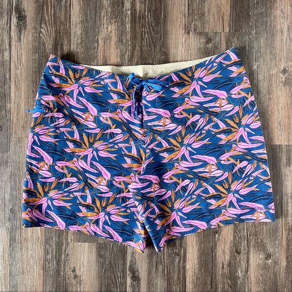 Patagonia Pants - Patagonia Swim Board Shorts Size 18 Purple Foliage Print Quick Dry Activewear